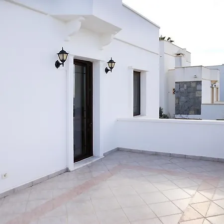 Villa Important Group | Bd462 4 Bedroom Pool *